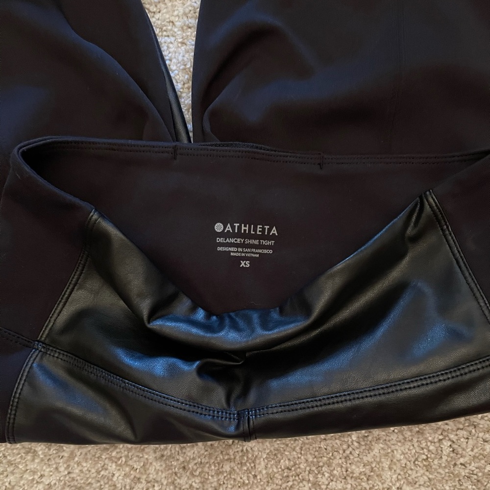 Athleta leggings